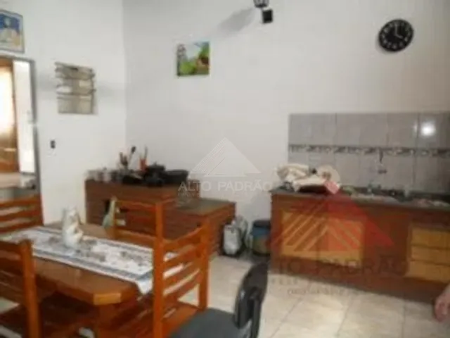 Sobrado 5 quartos e 3 banheiros, à venda, no bairro Vila Mercedes em Mauá