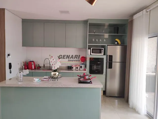 Sobrado com 150m² 3 quartos e 3 banheiros, à venda, no bairro Parque Barnabé em Indaiatuba