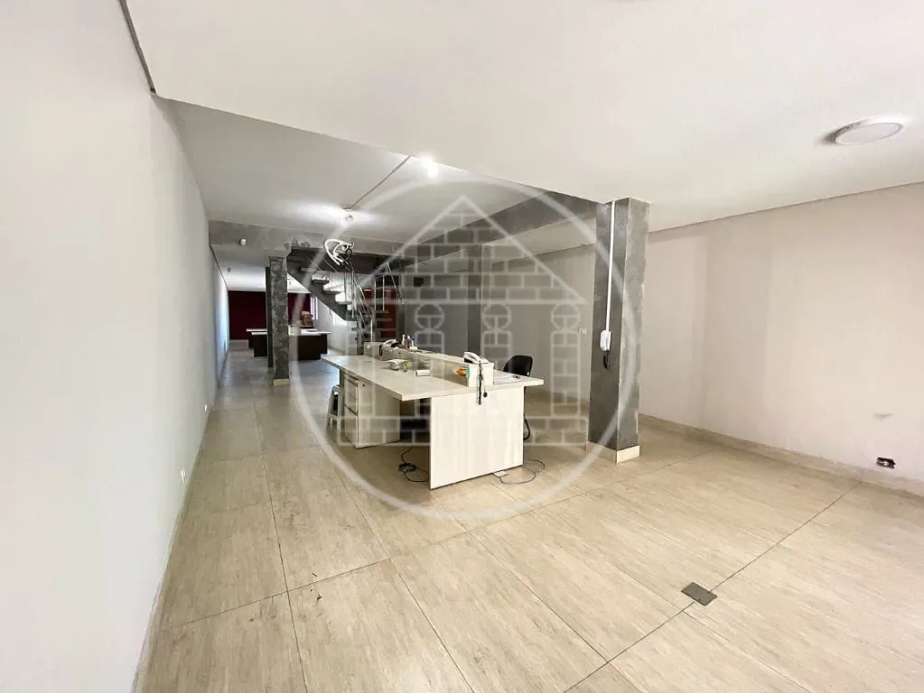 Sobrado, 2 quartos, 300 m² - Foto 17