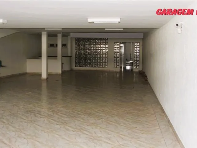 Sobrado com 650m² 5 quartos e 6 banheiros, à venda, no bairro Bosque da Saúde em São Paulo
