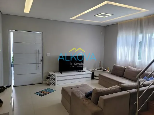 Sobrado com 175m² 3 quartos e 3 banheiros, à venda, no bairro Jardim Petrópolis em São José dos Campos