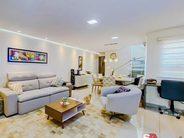 Sobrado com 375m² 3 quartos e 5 banheiros, à venda, no bairro Cidade Mãe do Céu em São Paulo