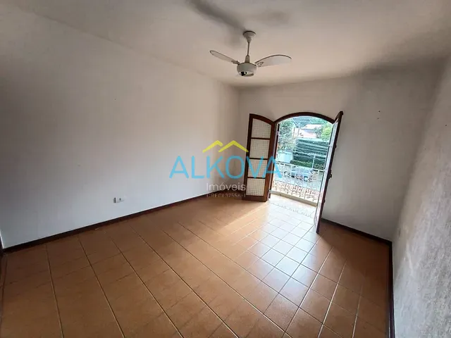 Sobrado com 263m², para alugar, no bairro Jardim Alvorada em São José dos Campos