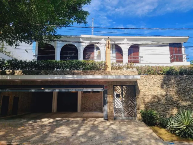 Sobrado com 945m² 4 quartos e 6 banheiros, à venda, no bairro Interlagos em São Paulo