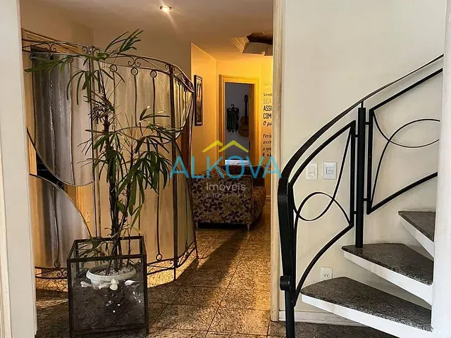 Sobrado com 450m² 4 quartos e 5 banheiros, à venda, no bairro Jardim Alvorada em São José dos Campos