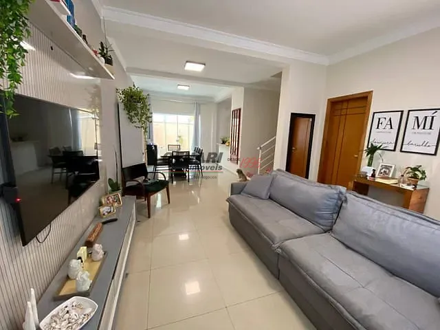 Sobrado com 150m² 3 quartos e 4 banheiros, à venda, no bairro Villaggio Di Itaici em Indaiatuba