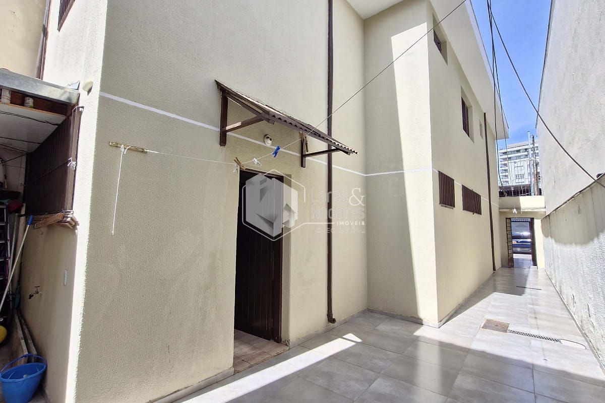 Sobrado, 6 quartos, 240 m² - Foto 35