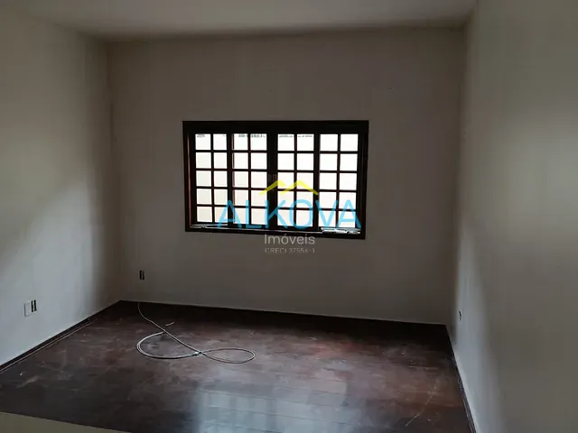 Sobrado com 450m² 4 quartos e 4 banheiros, para alugar, no bairro Jardim Alvorada em São José dos Campos