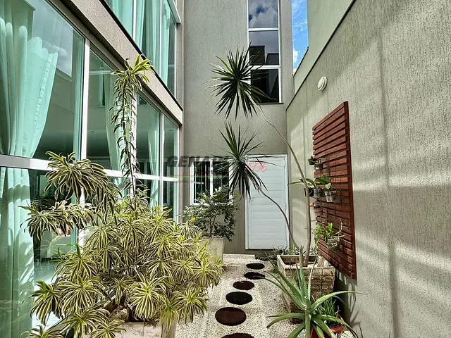 Sobrado com 300m² 4 quartos e 6 banheiros, à venda, no bairro Jardim Residencial Dona Lucilla em Indaiatuba