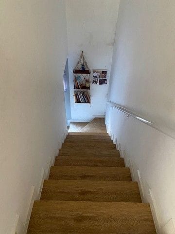 Sobrado com 77m² 2 quartos e 2 banheiros, à venda, no bairro Vila São Jorge em São Vicente