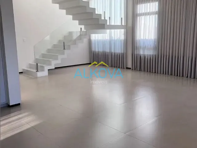 Sobrado com 562m² 5 quartos e 7 banheiros, à venda, no bairro Condomínio Residencial Alphaville I em São José dos Campos