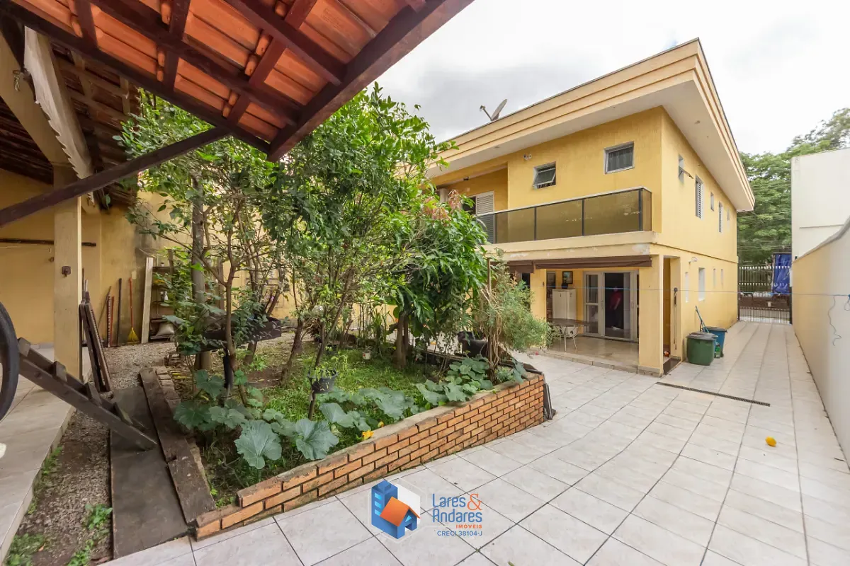 Sobrado, 3 quartos, 306 m² - Foto 1
