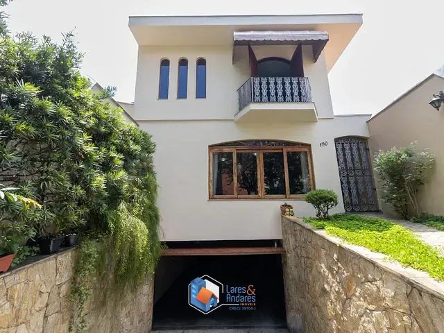 Sobrado com 495m² 3 quartos e 6 banheiros, à venda, no bairro Vila Pereira Barreto em São Paulo