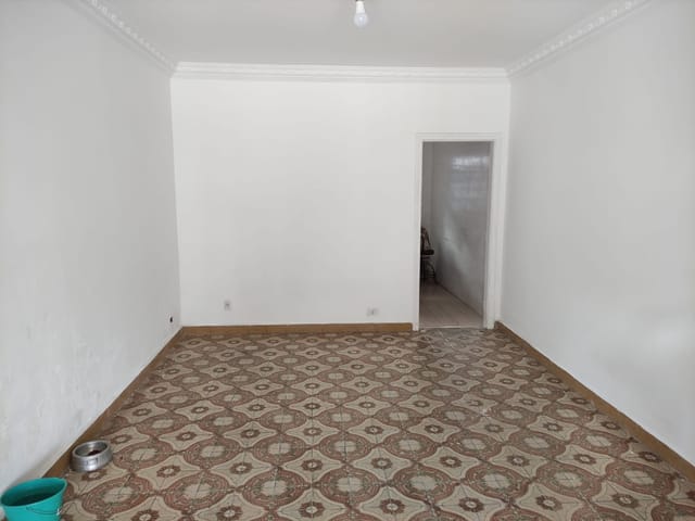 Sobrado com 150m² 2 quartos e 2 banheiros, à venda, no bairro Vila Valença em São Vicente