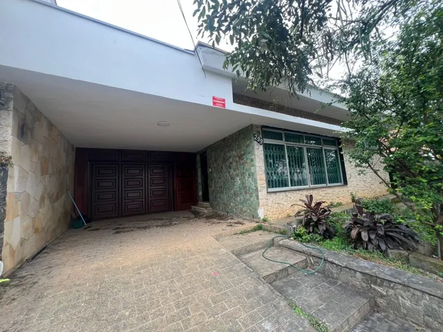 Sobrado com 450m² 3 quartos e 5 banheiros, à venda, no bairro Bosque da Saúde em São Paulo