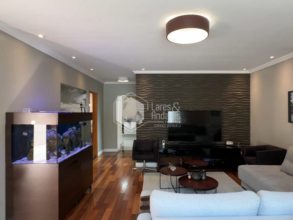 Sobrado, 3 quartos, 221 m² - Foto 1