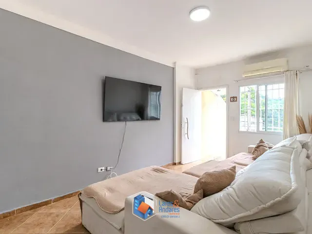 Sobrado com 250m² 3 quartos e 2 banheiros, à venda, no bairro Vila do Castelo em São Paulo