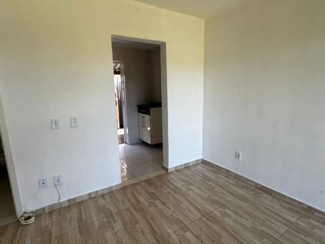 Sobrado com 60m² 2 quartos e 2 banheiros, para alugar, no bairro Chácara Tropical (Caucaia do Alto) em Cotia