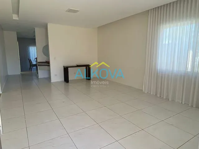 Sobrado com 312m² 4 quartos e 2 banheiros, à venda, no bairro Condomínio Terras do Vale em Caçapava