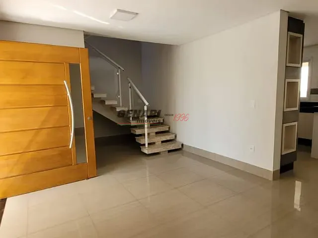 Sobrado 3 quartos e 4 banheiros, para alugar, no bairro Parque Residencial Indaiá em Indaiatuba