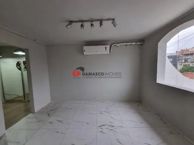 Sobrado com 209m² 4 quartos e 2 banheiros, à venda, no bairro Santa Paula em São Caetano do Sul