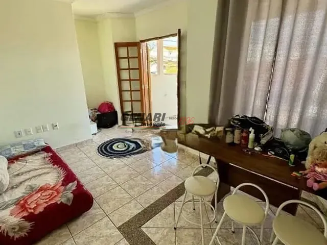 Sobrado com 127m² 4 quartos e 2 banheiros, à venda, no bairro Jardim Adriana em Indaiatuba
