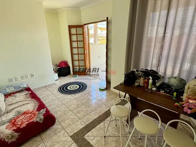 Sobrado com 127m² 4 quartos e 2 banheiros, à venda, no bairro Jardim Adriana em Indaiatuba