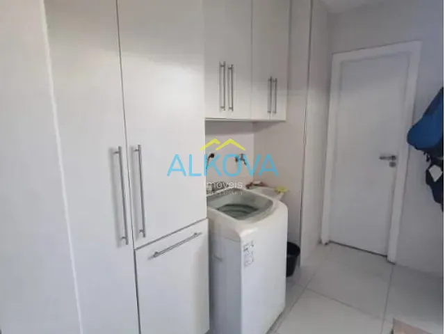 Sobrado com 350m² 3 quartos e 2 banheiros, à venda, no bairro Urbanova em São José dos Campos