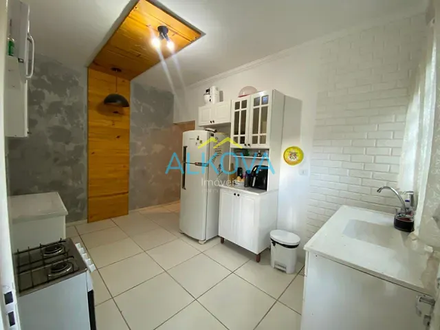 Sobrado com 220m² 3 quartos e 1 banheiro, à venda, no bairro Jardim dos Bandeirantes em São José dos Campos