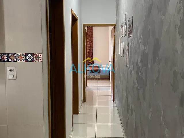 Sobrado com 220m² 3 quartos e 1 banheiro, à venda, no bairro Jardim dos Bandeirantes em São José dos Campos