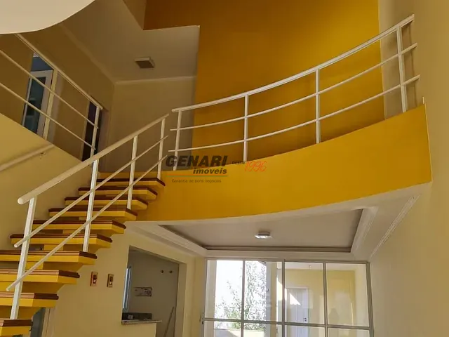 Sobrado com 250m² 3 quartos e 4 banheiros, à venda, no bairro Jardim Regina em Indaiatuba