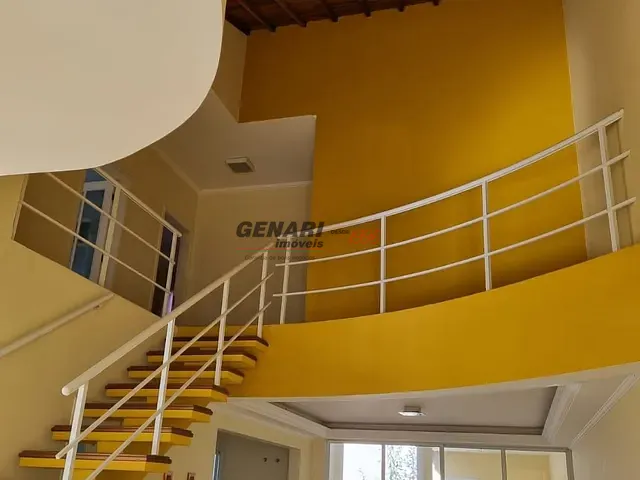 Sobrado com 250m² 3 quartos e 4 banheiros, à venda, no bairro Jardim Regina em Indaiatuba