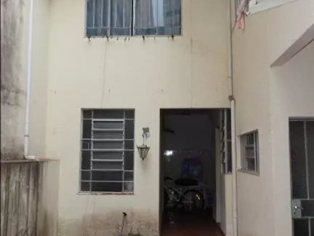 Sobrado com 178m² 3 quartos e 2 banheiros, à venda, no bairro Alto da Glória em Curitiba