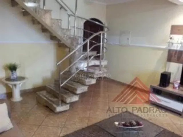 Sobrado 3 quartos e 2 banheiros, à venda, no bairro Jardim Anchieta em Mauá