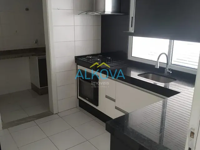 Sobrado com 140m² 3 quartos e 3 banheiros, à venda, no bairro Condomínio Residence Club em Jacareí