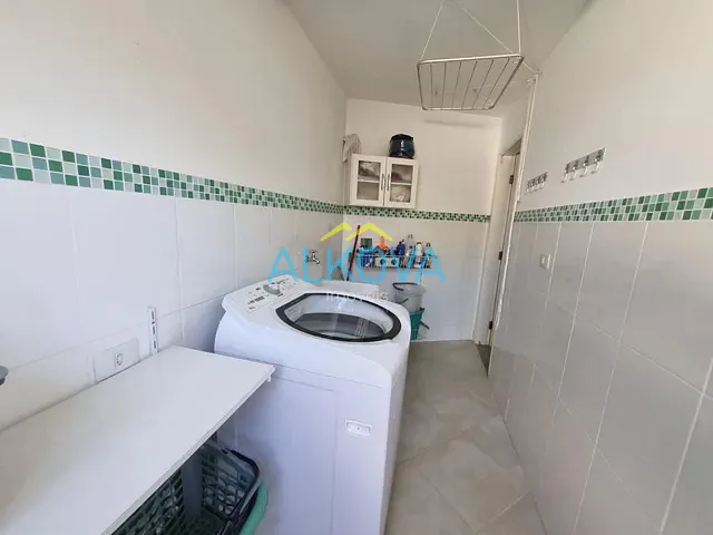 Sobrado com 400m² 4 quartos e 6 banheiros, à venda, no bairro Urbanova III em São José dos Campos