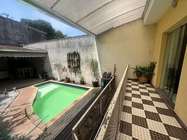 Sobrado com 182m² 3 quartos e 1 banheiro, à venda, no bairro Jardim Anchieta em Mauá