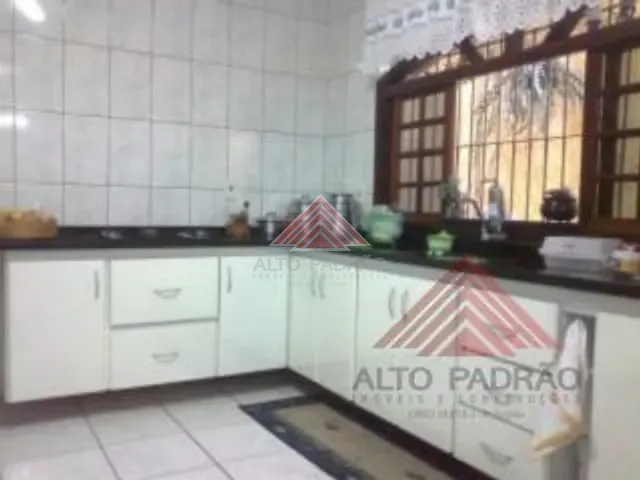 Sobrado com 100m² 4 quartos e 2 banheiros, à venda, no bairro Jardim Campo Verde em Mauá