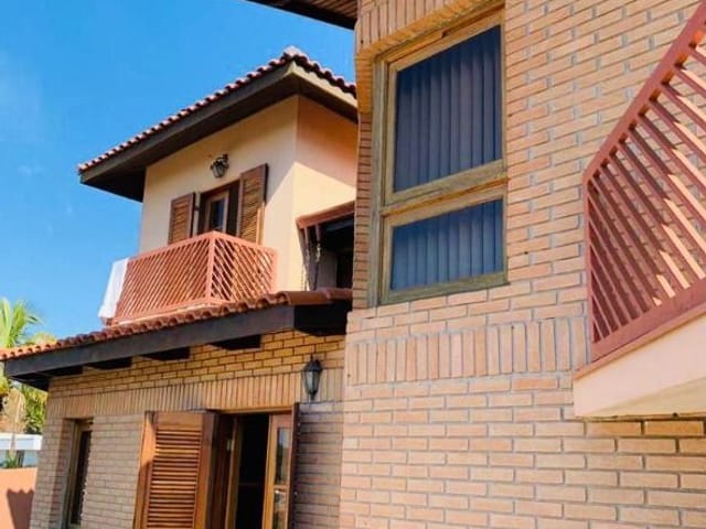Sobrado com 1450m² 4 quartos e 5 banheiros, à venda, no bairro Jardim Passárgada I em Cotia