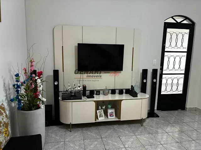 Sobrado com 150m² 4 quartos e 4 banheiros, à venda, no bairro Lauro Bueno de Camargo em Indaiatuba