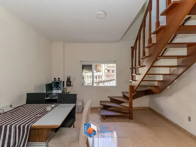 Sobrado com 232m² 4 quartos e 3 banheiros, à venda, no bairro Vila Pereira Barreto em São Paulo