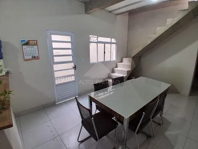 Sobrado com 125m² 2 quartos e 3 banheiros, à venda, no bairro Jardim Itaussu em Mauá