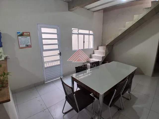 Sobrado com 125m² 2 quartos e 3 banheiros, à venda, no bairro Jardim Itaussu em Mauá