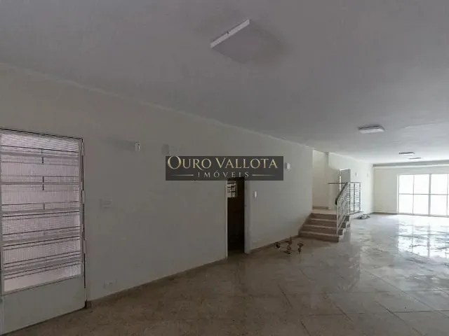 Sobrado com 278m², para alugar, no bairro Mooca em São Paulo