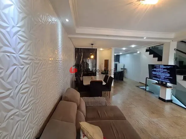 Sobrado com 255m² 3 quartos e 3 banheiros, à venda, no bairro Santo Antônio em São Caetano do Sul