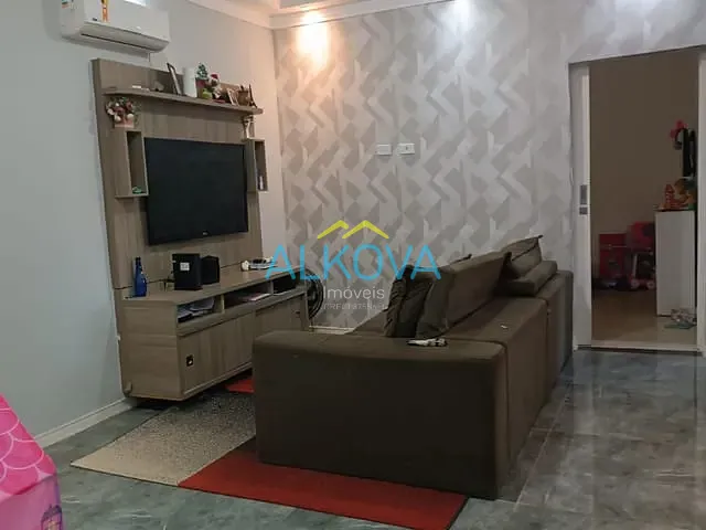 Sobrado com 260m² 3 quartos e 2 banheiros, à venda, no bairro Jardim Satélite em São José dos Campos