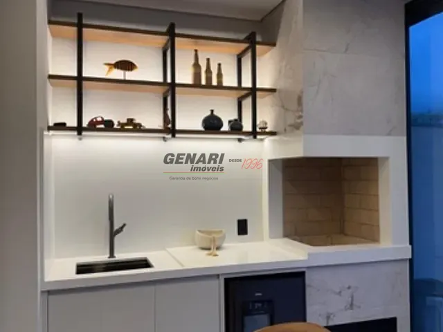 Sobrado com 208m² 3 quartos e 5 banheiros, à venda, no bairro Loteamento Park Gran Reserve em Indaiatuba