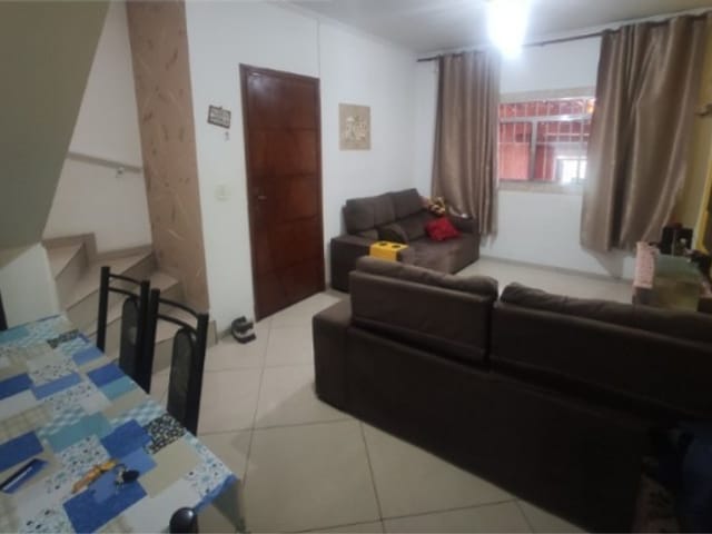 Sobrado com 100m² 3 quartos e 2 banheiros, para alugar, no bairro Cidade Patriarca em São Paulo