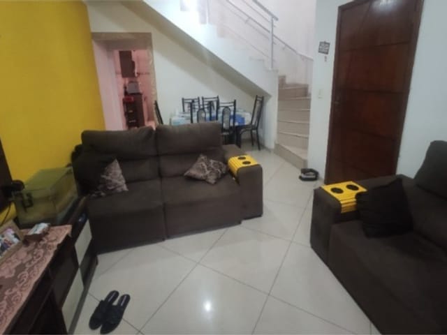 Sobrado com 100m² 3 quartos e 2 banheiros, para alugar, no bairro Cidade Patriarca em São Paulo