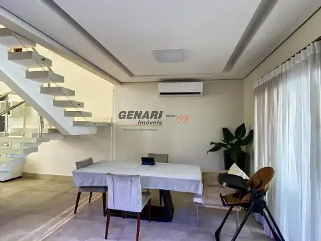 Sobrado com 300m² 4 quartos e 5 banheiros, à venda, no bairro Jardim Esplanada em Indaiatuba